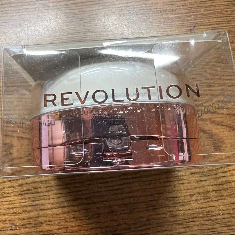 Makeup Revolution Light Yellow Loose Setting Powder Talc Free No Flashback